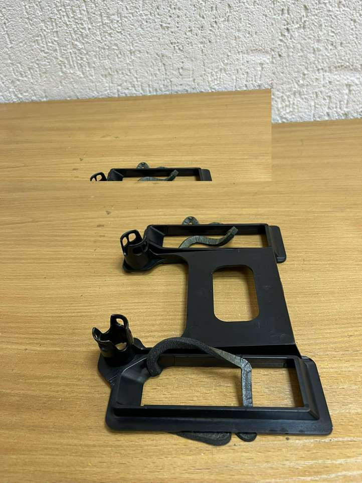 BMW 7 F01 F02 F03 F04 (2008 - 2016)  51169157020 Другая деталь салона