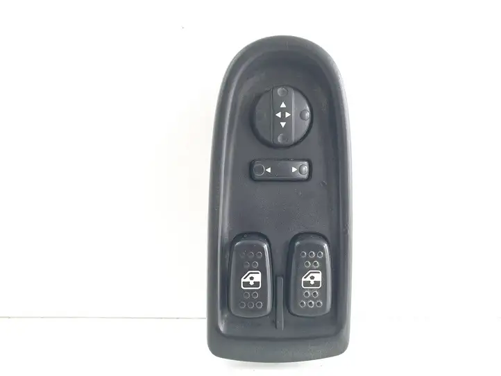 Iveco Daily Daily 35.8 - 9 (1998 - 2014) 69500478 Блок кнопок стеклоподъемников — фото 4
