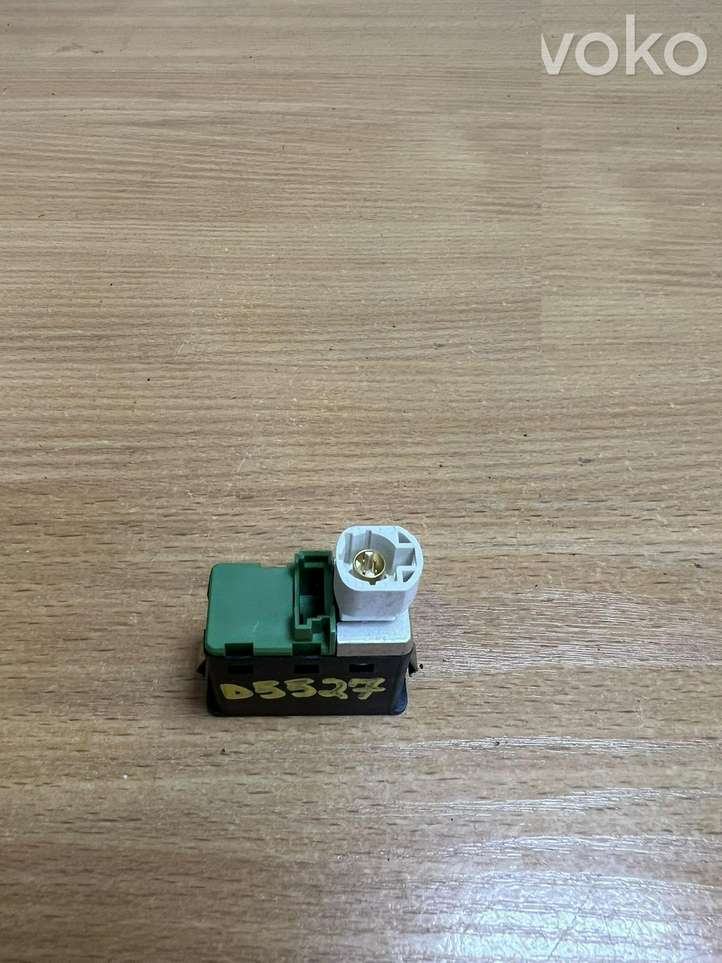 BMW 7 F01 F02 F03 F04 (2008 - 2016)  D5527 Разъем AUX
