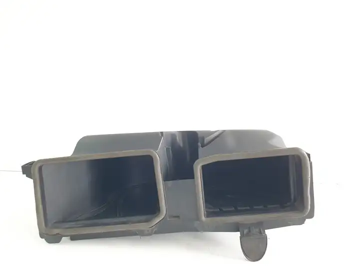 Mercedes-Benz C W204 (2007 - 2014) A2128300103 Детали воздухозаборника — фото 1