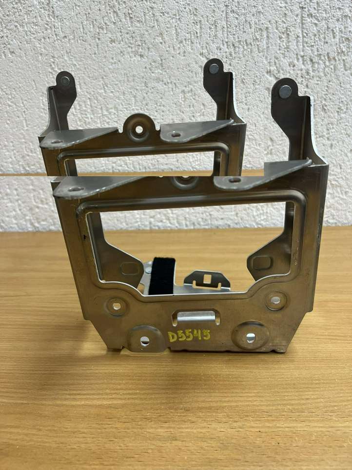 BMW 7 F01 F02 F03 F04 (2008 - 2016)  51169157022 Другая деталь салона
