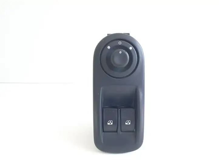 Renault Trafic II (X83) (2002 - 2014) 8200011867 Блок кнопок стеклоподъемников — фото 1