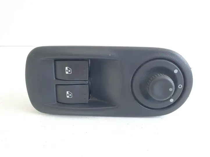 Renault Trafic II (X83) (2002 - 2014) 8200011867 Блок кнопок стеклоподъемников — фото 8