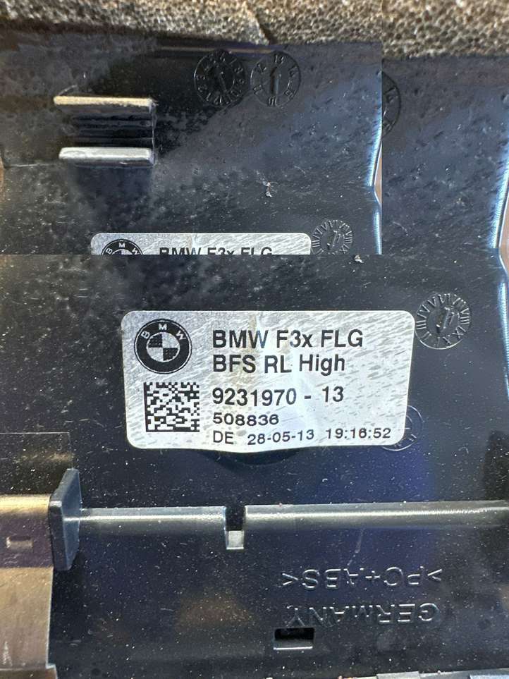 BMW 3 F30 F35 F31 (2012 - 2018)  9231970 Центральный дефлектор