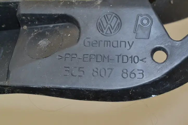 Volkswagen PASSAT B6 (2005 - 2010) 3C5807863 Кронштейн заднего бампера — фото 3
