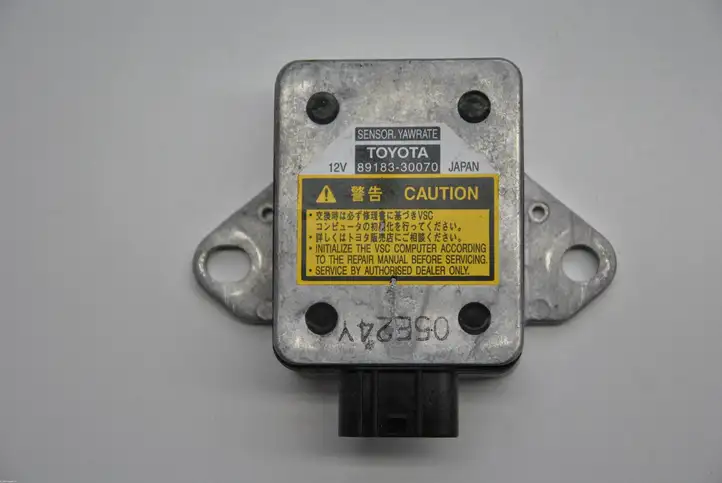 Lexus GS 300 350 430 450h (2004 - 2007) 8918330070 Датчик ускорения — фото 1