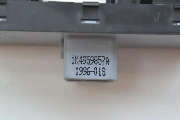 Volkswagen PASSAT B6 (2005 - 2010) 1K4959857A Блок кнопок стеклоподъемников — фото 5