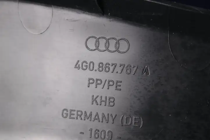 Audi A6 C7 (2011 - 2014) 4G0867767A Прочие детали салона — фото 6