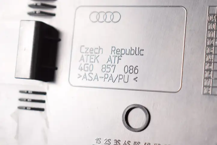 Audi A6 C7 (2011 - 2014) 4G0857085 Прочие детали салона — фото 1