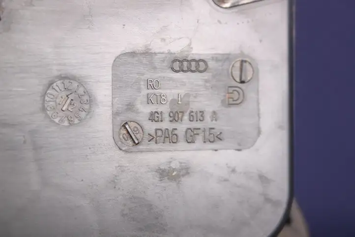 Audi A6 C7 (2011 - 2014) 4G1907613A Другая часть кузова — фото 4