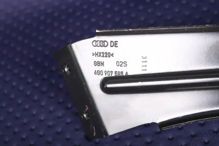 Audi A6 C7 (2011 - 2014) 4G0907585A Другая часть кузова — фото 3