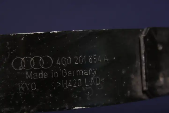 Audi A7 S7 4G (2014 - 2018) 4G0201654A Другая часть кузова — фото 4