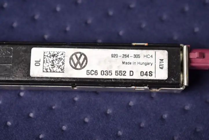 Volkswagen Jetta VI (2011 - 2018) 5C6035552D Усилитель антенны — фото 4