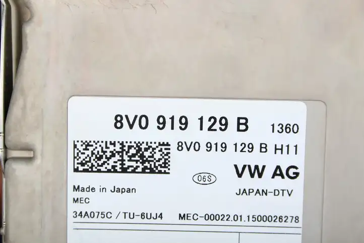 Volkswagen PASSAT B8 (2015 - ) 8V0919129B Модуль управления видео — фото 5