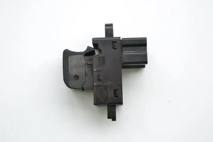 Nissan NP300 (2008 - 2015) 25411EA003 Блок кнопок стеклоподъемников — фото 2