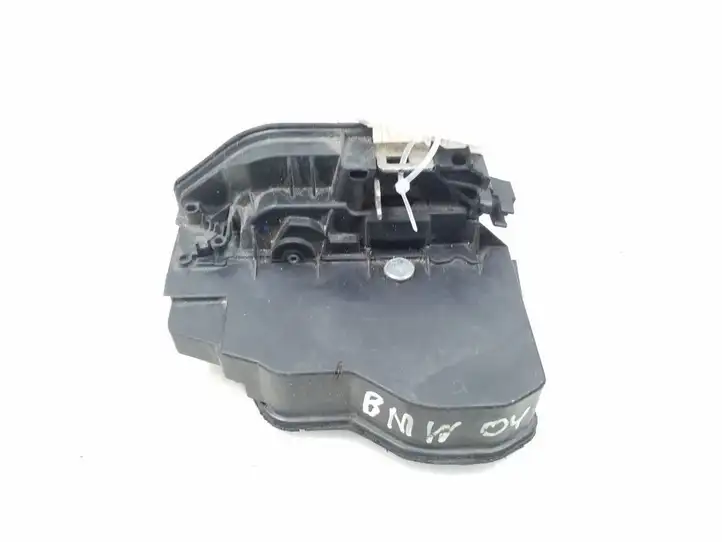 BMW 5 E60 E61 (2004 - 2010) 7154629 Замок задней двери — фото 1