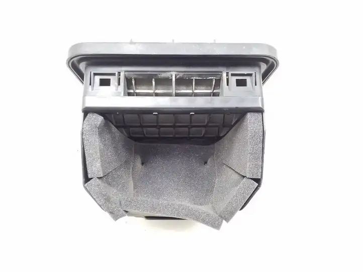 Audi A4 S4 B8 8K (2007 - 2011) 8K0819161B Решетка в крыле — фото 3