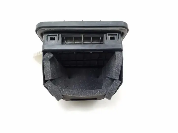 Audi A4 S4 B8 8K (2007 - 2011) 8K0819161B Решетка в крыле — фото 3