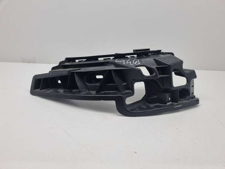 Porsche Taycan 9J1 (2019 - )  9J0807017  Держатель заднего бампера (кронштейн)
