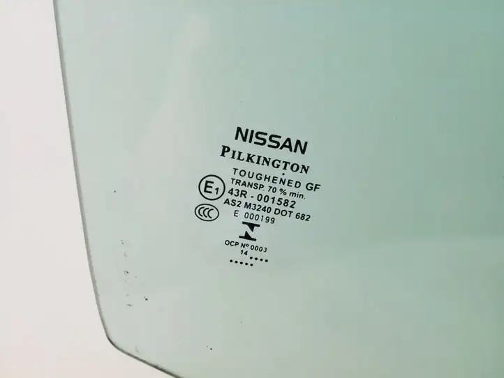Nissan Qashqai (2013 - 2017) Стекло передней двери — фото 2