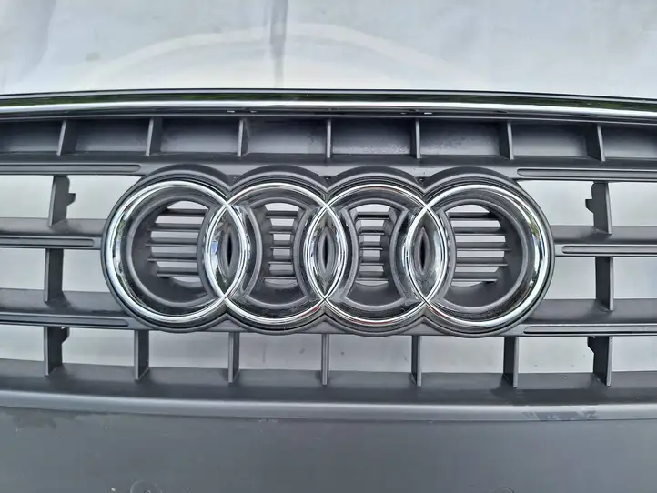 Audi A5 8T 8F (2007 - 2011) 8T0853651E Верхняя решетка радиатора — фото 21