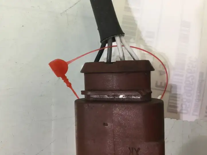 Audi A6 S6 C5 4B (1997 - 2001) 058906265C Лямбда-зонд — фото 3