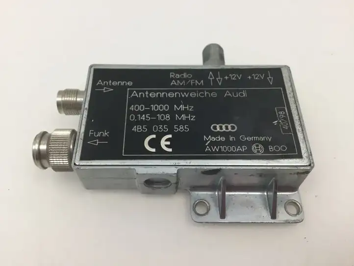 Audi A8 S8 D2 4D (1999 - 2002) 4B5035585 Усилитель звука — фото 1