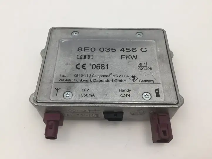 Audi A6 S6 C6 4F (2004 - 2008) 8E0035456C Усилитель антенны — фото 1