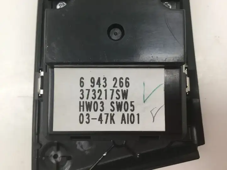 BMW 5 E60 E61 (2004 - 2010) 6943266 Кнопка стеклоподъемников — фото 3