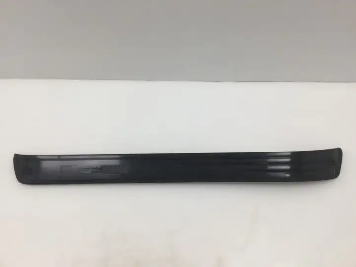 BMW 5 E60 E61 (2004 - 2010) 51477034304 Внутренняя отделка переднего порога — фото 2