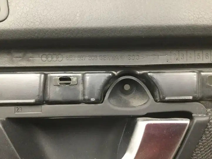 Audi A4 S4 B8 8K (2007 - 2011) 8E0867306 Обшивка задней двери — фото 5