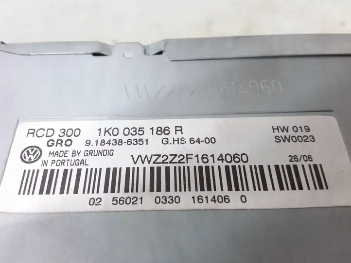 Volkswagen PASSAT B6 (2005 - 2010) 1K0035186R Магнитола / мультимедийная система — фото 4