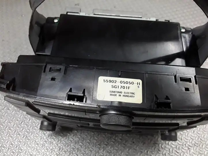 Toyota Avensis T250 (2003 - 2006) 5590205050H Магнитола / мультимедийная система — фото 2