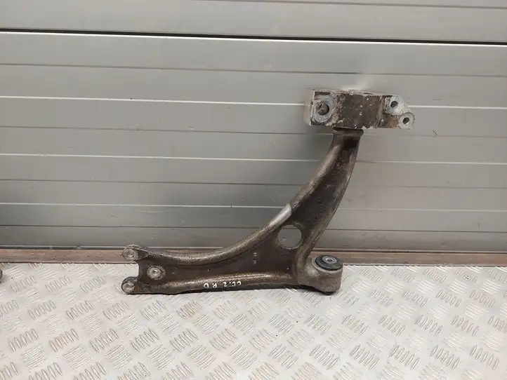 Volkswagen Passat CC (2012 - 2017)  3C0407151G Вилы