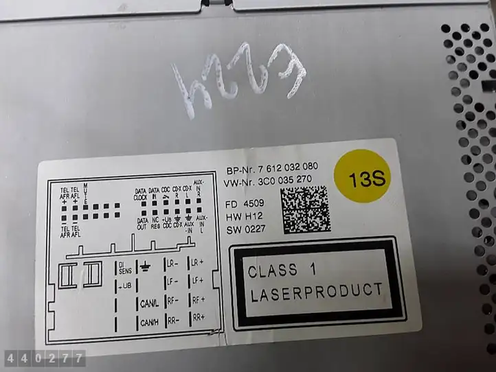 Volkswagen PASSAT B6 (2005 - 2010)  7612032080 Радио/ проигрыватель CD/DVD / навигация