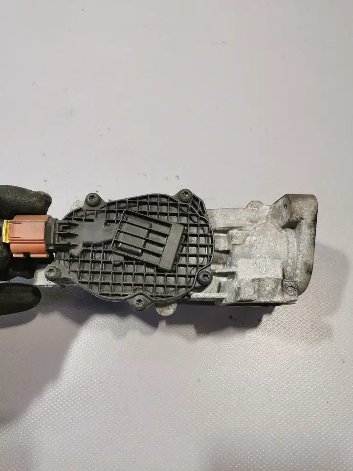 Opel Meriva B (2010 - 2014) Клапан EGR — фото 4