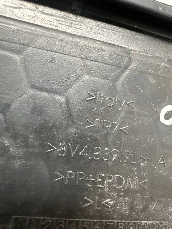 Audi A3/S3 8V (2012 - 2016) 8V4839915 Прочие детали салона — фото 3