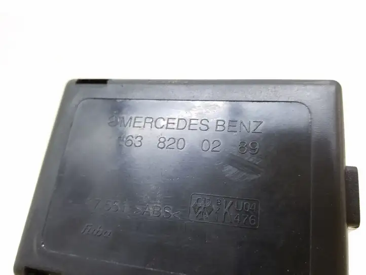 Mercedes-Benz ML W163 (1997 - 2005) 1638200289 Усилитель антенны — фото 2
