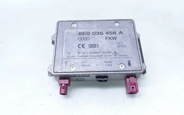 Audi A4 S4 B6 8E 8H (2000 - 2006) 8E0035456A Усилитель антенны — фото 1