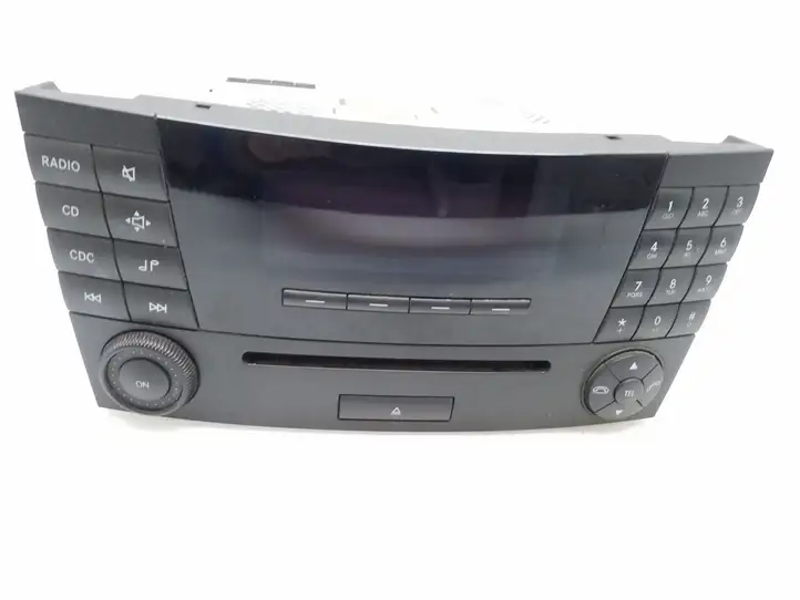 Mercedes-Benz E W211 (2002 - 2009) A2118209789 Магнитола / мультимедийная система — фото 1
