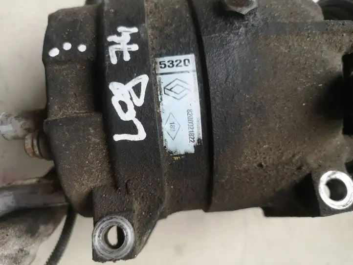 Renault Laguna II (2001 - 2005) 8200021822 Компрессор (насос) кондиционера воздуха — фото 3