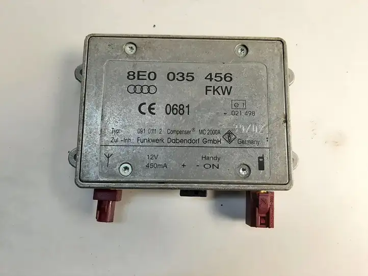 Audi A6 S6 C5 4B (2001 - 2004) 8E0035456 Усилитель антенны — фото 1