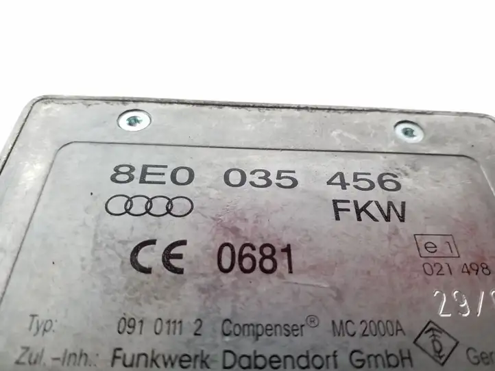Audi A4 S4 B6 8E 8H (2000 - 2006) 8E035456 Усилитель антенны — фото 3