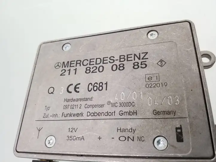 Mercedes-Benz E W211 (2002 - 2009) 2118200885 Усилитель антенны — фото 4