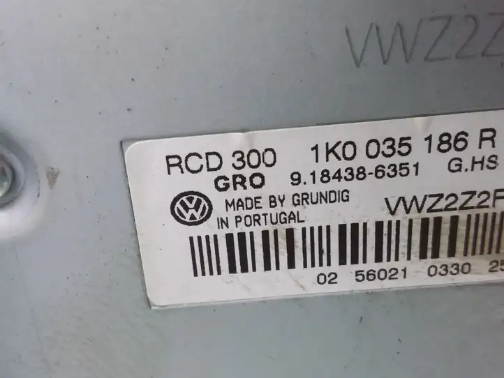 Volkswagen PASSAT B6 (2005 - 2010) 1K0035186R Магнитола / мультимедийная система — фото 3