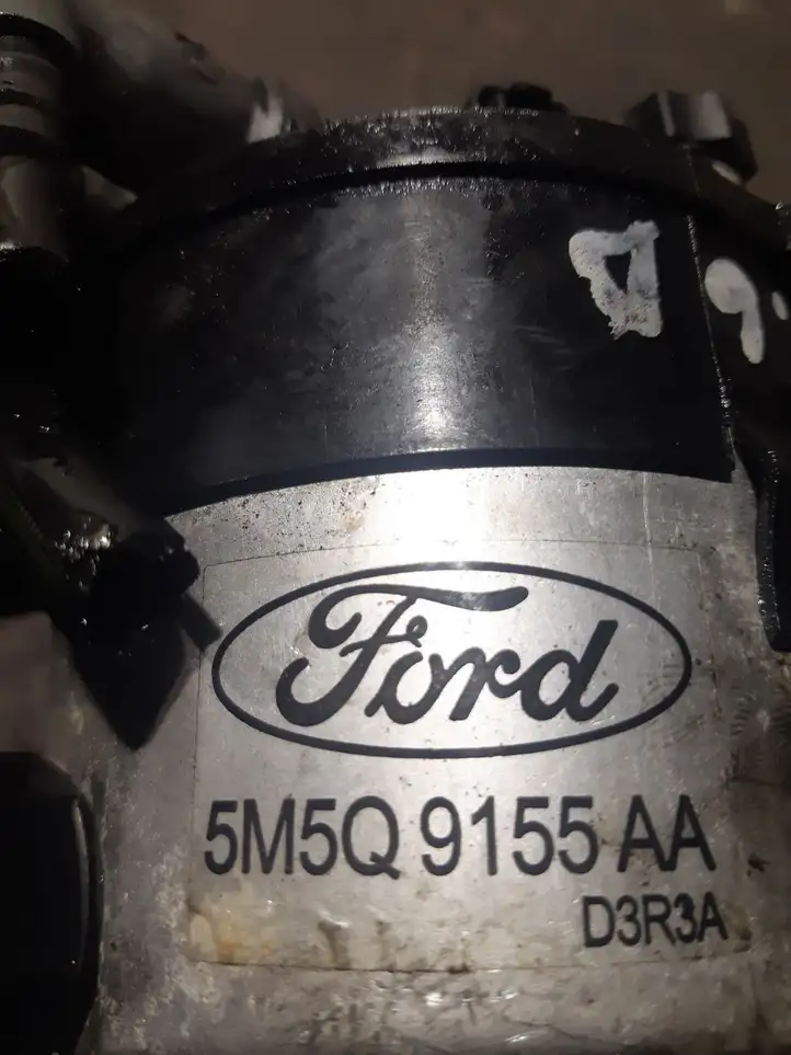 Ford Focus (2005 - 2008) 5M5Q9155AA Корпус топливного фильтра — фото 4