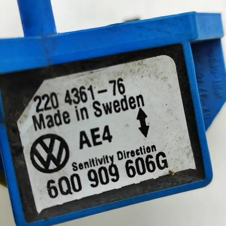 Volkswagen New Beetle (2005 - 2010) 6Q0909606G Датчик удара SRS — фото 6