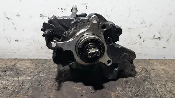 Ford Focus (2011 - 2015) 9424A050A Топливный насос — фото 2