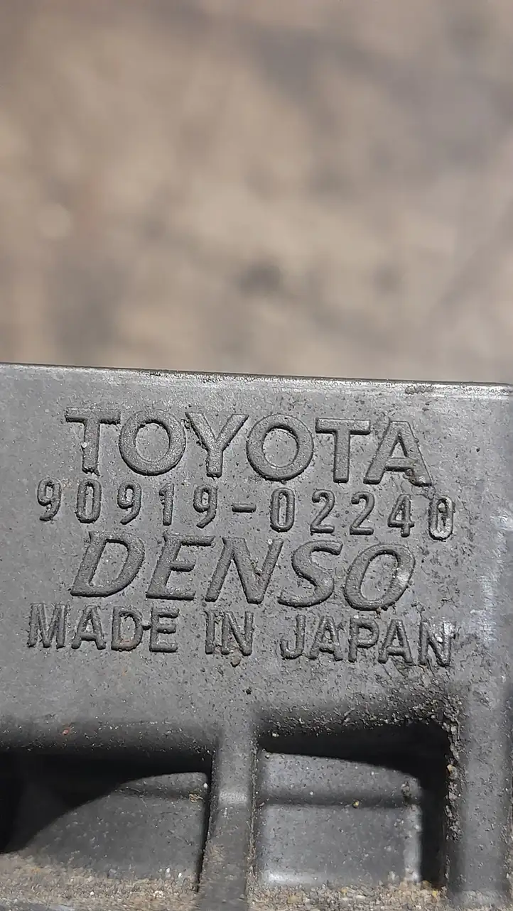 Toyota Prius (XW20) (2003 - 2009) 9091902240 Катушка зажигания — фото 2