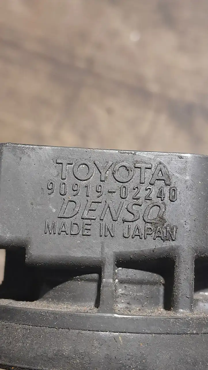 Toyota Prius (XW20) (2003 - 2009) 9091902240 Катушка зажигания — фото 2